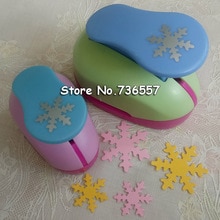 Christmas Snow Punch Craft 2pcs Snowflake (1pc 5/8&quot; and 1pc 1&quot;) hole punch set Scrapbook Paper Puncher Children&#39;s diy
