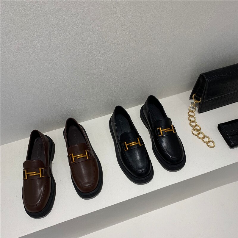 Bedstemor sko afslappet kvindelige sneakers træsko platform loafers med pels efterår oxfords kvinders lavvandede mund rund tå flade metal