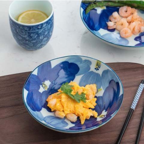 Japanese-style tableware set with blue dyed flowers, bowls and plates, Japanese rice bowls, plates and soup bowls dishes