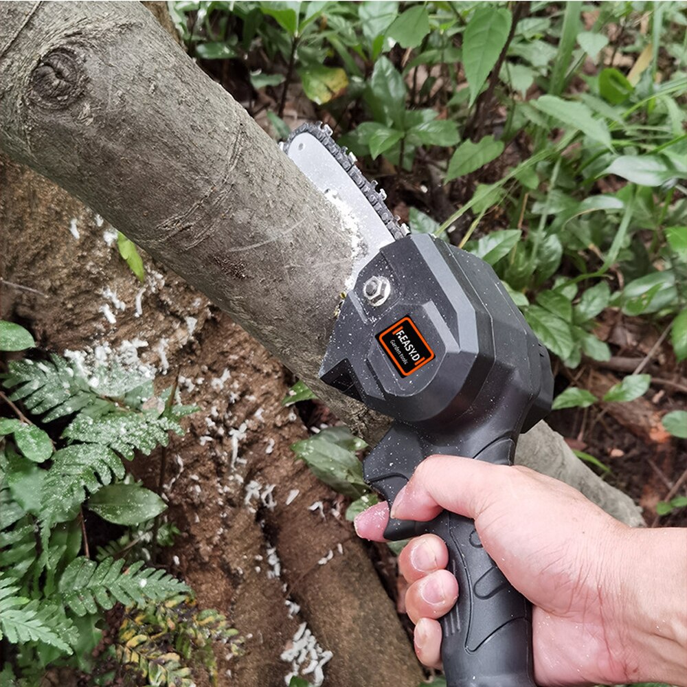 550W Electric Pruning Saw Chainsaw Portable Lithium Battery Rechargeable Cordless Electric Chain Saws Woodworking Cutter Logging