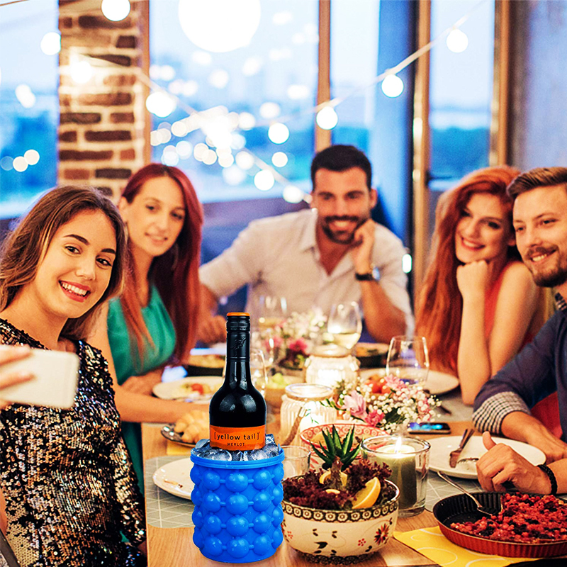 Molde portátil 2 en 1 de gran tamaño de silicona para cubitos de hielo con tapa, cubo ahorrador de espacio, utensilios para cocina y , artículos para bar