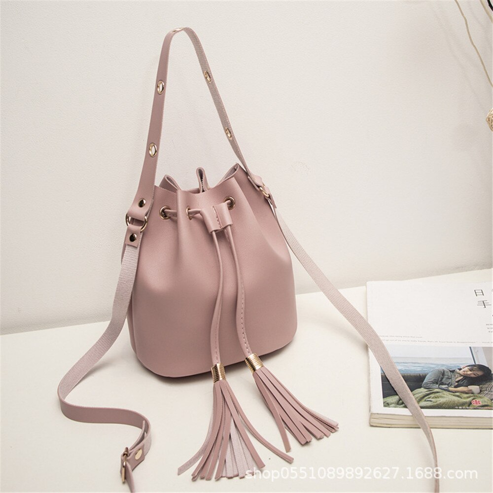 Kleine pu leren bucket bags voor vrouwen, stevige crossbody tassen met kwastjes, reistassen en handtassen voor dames, schoudertassen voor dames: Roze