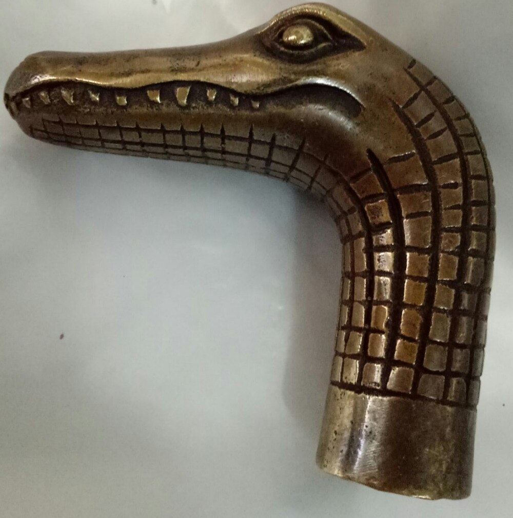 China 'S Oude Handgemaakte Bronzen Sculptuur Krokodil Hoofd