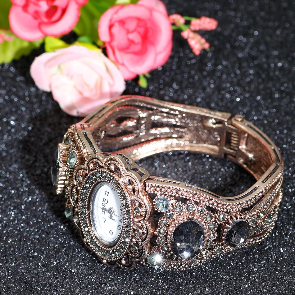 SUNSPICE-MS Quartz Horloge Retro Vintage Armband Manchet Horloge Vrouwen Antieke Goud Kleur Hollow Bloem Indian Sieraden Grijs Kristal