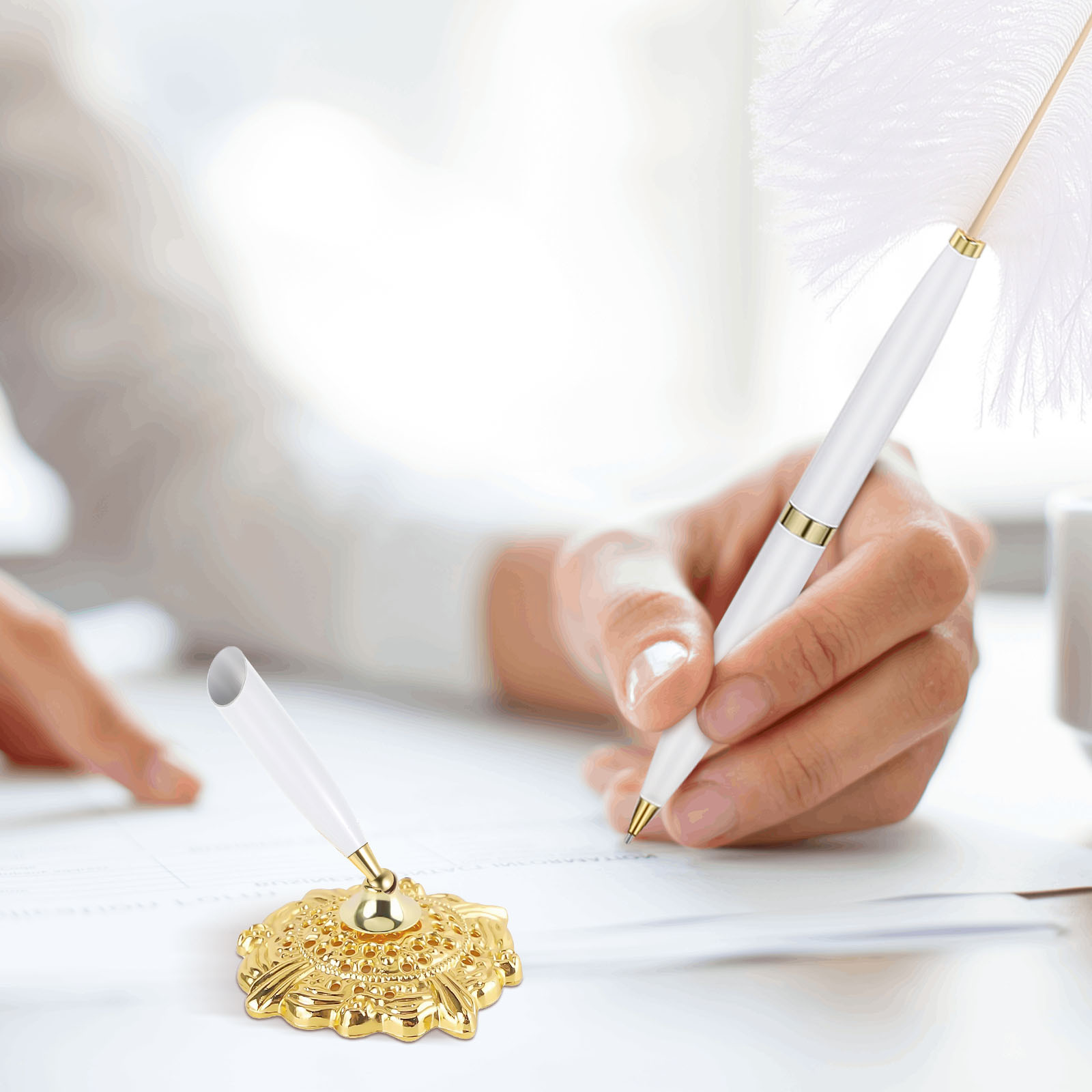 Pennlåda för bröllopsfest med signering av gästboksskrivare och metallställ för brud