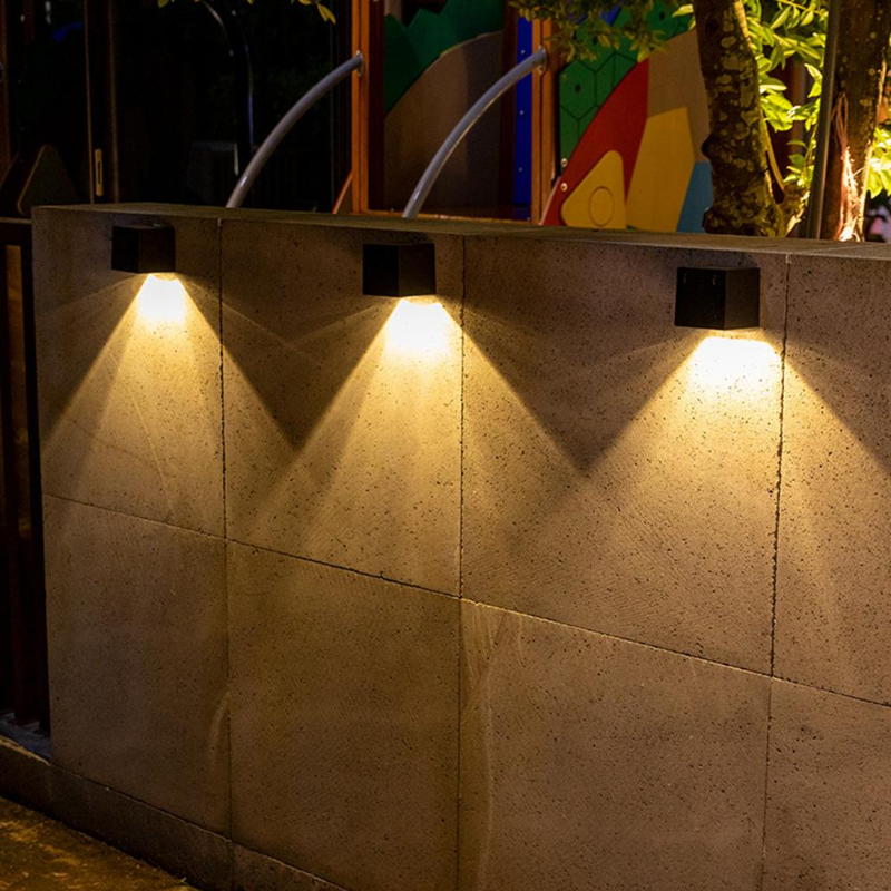 LED Solar Licht Outdoor Garten Platz Wand Lampe Outdoor Hof Garten Zaun Beleuchtung Wand Dekoration Lampe