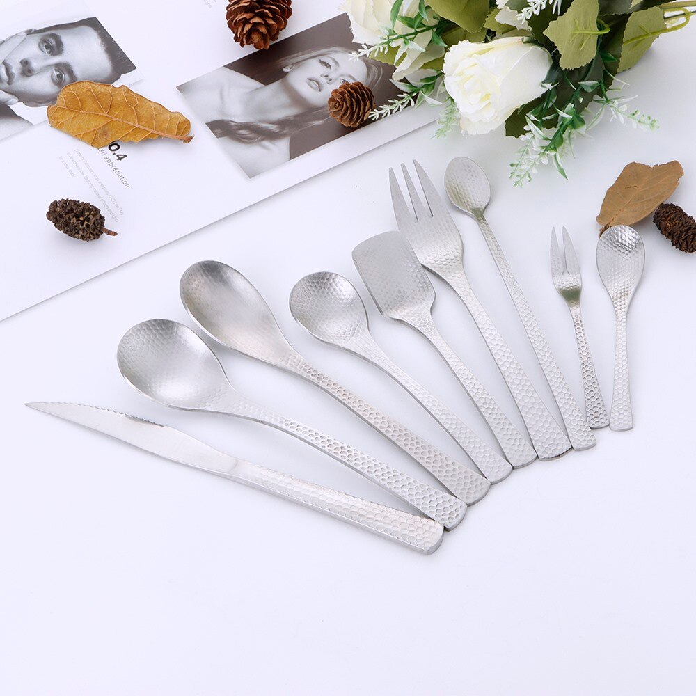 Full Hammered 18/10 Stainless Steel Silverware Cutlery Set Flatware Service for 4 Tableware Steak Knives Spoons Forks for Home
