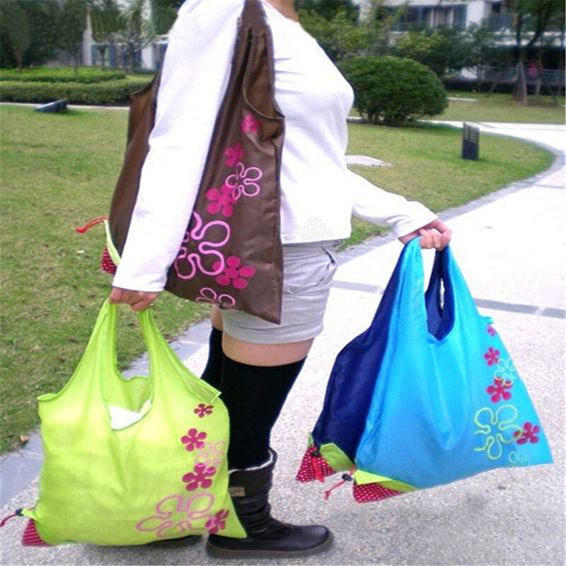 1pc Offre spéciale Nylon Pliant réutilisable Eco épicerie fourre-tout Shopper Fraise Stockage Sac à Main Shopping Bonne Aide