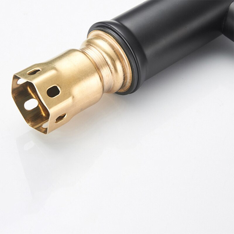 Volledig koperen zwarte verf badkamer wastafel boven het aanrecht enkel gat en koude kraan badkamerkast enkele kraan