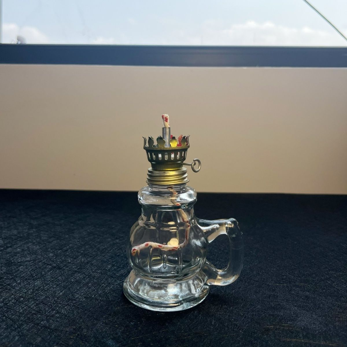 1 pièces Mini chambre bureau verre huile feu mouche décoratif anniversaire support de lampe avec abat-jour éclairage kérosène lanterne bougie