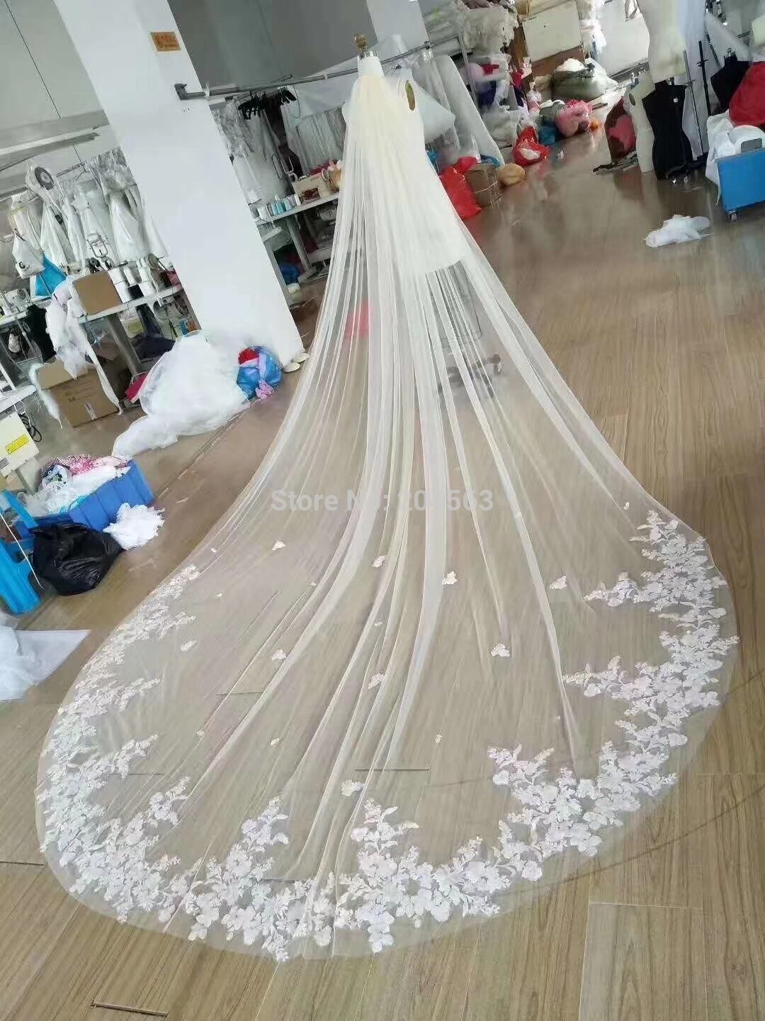 Romantisk blonde bryllup slør med blomster 4 meter lange kirke brudeslør med kam rr bryllup tilbehør
