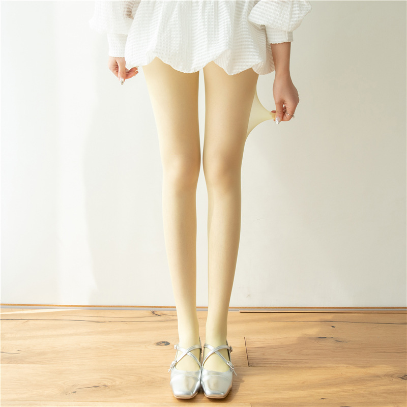 2025 Zomer 17 Kleuren Sheer Matte Fluwelen Panty vrouwen Transparante Zijden Kousen Dames Ultra Dunne Kleurrijke Panty: Zilver