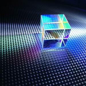 25mm Cubic Science Cube Optical Prisma Photography with Four sides Prism Home Decoration Prism Glass