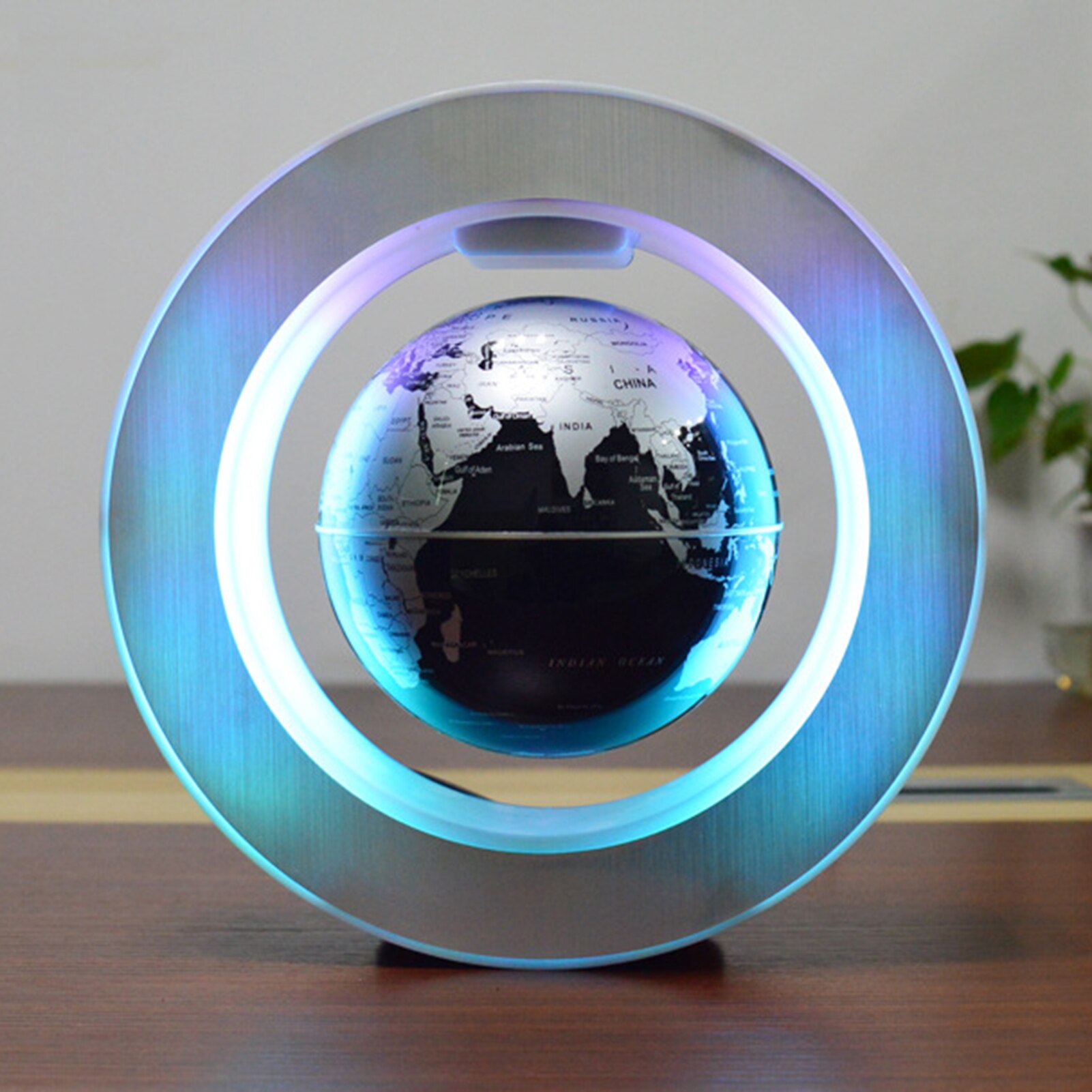 Globe flottant 6 pouces à lévitation magnétique, carte du monde rotative avec Base de lumière multicolore, lampe Globe Anti-gravité créative