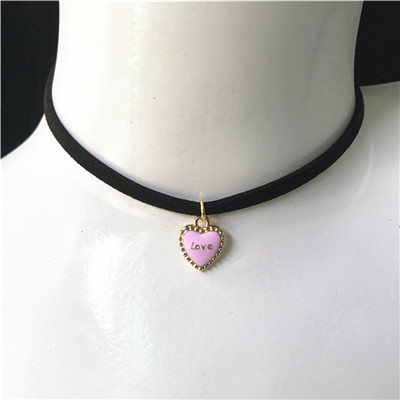 Gargantilla gótica Retro, Collar Punk de terciopelo negro para mujer, Collar con colgante de Cruz corta, joyería, bisutería, al por mayor: Rojo