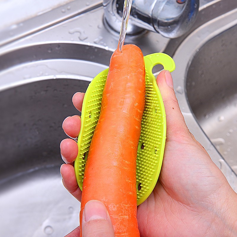 One pcs Fruit Vegetable Cleaning Brush Cute Shape Random Color Easy Cleaning Brush For Potato Fruits Carrot Ginger Cooking Tools