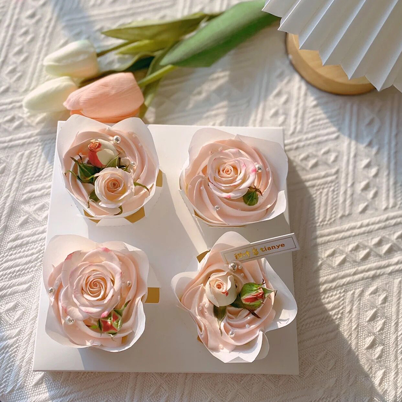 50 stücke Zeitung Stil Cupcake Liner Backförmchen Für Hochzeit Geburtstag Party Tulpe Muffin Cupcake Pappbecher Öldicht Kuchen Verpackung