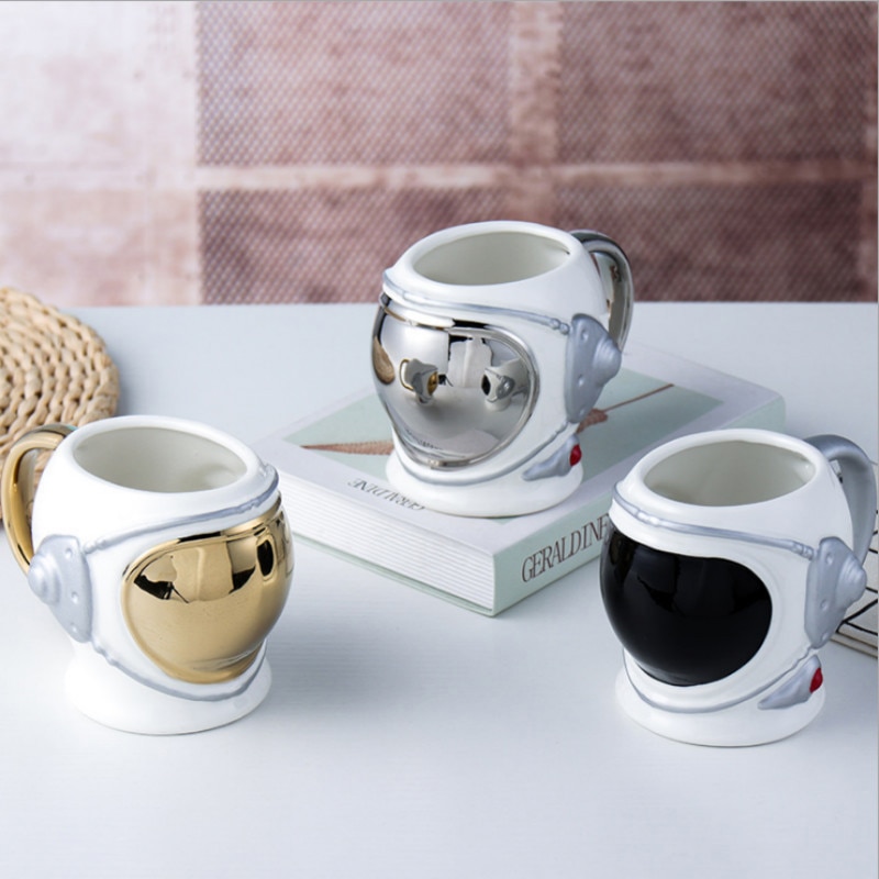 Handel-taza de café de gran volumen de cerámica con casco espacial de astronauta, taza creativa de té y leche para oficina, 550ml