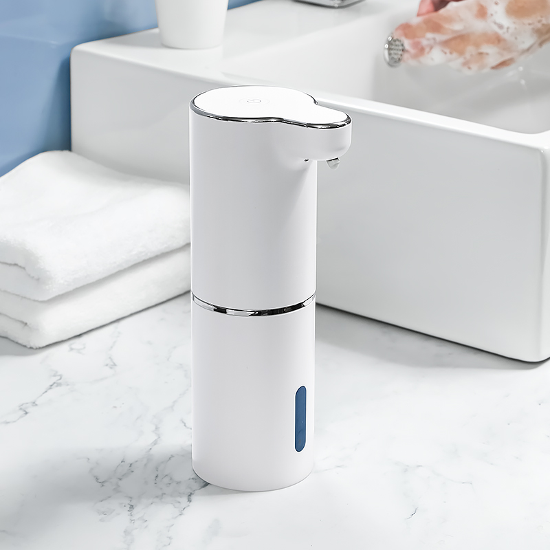 Multifunctional Bathroom Soap Dispenser Intelligent Sensing Foam Soap Dispenser USB Charger Hand Sanitizer
