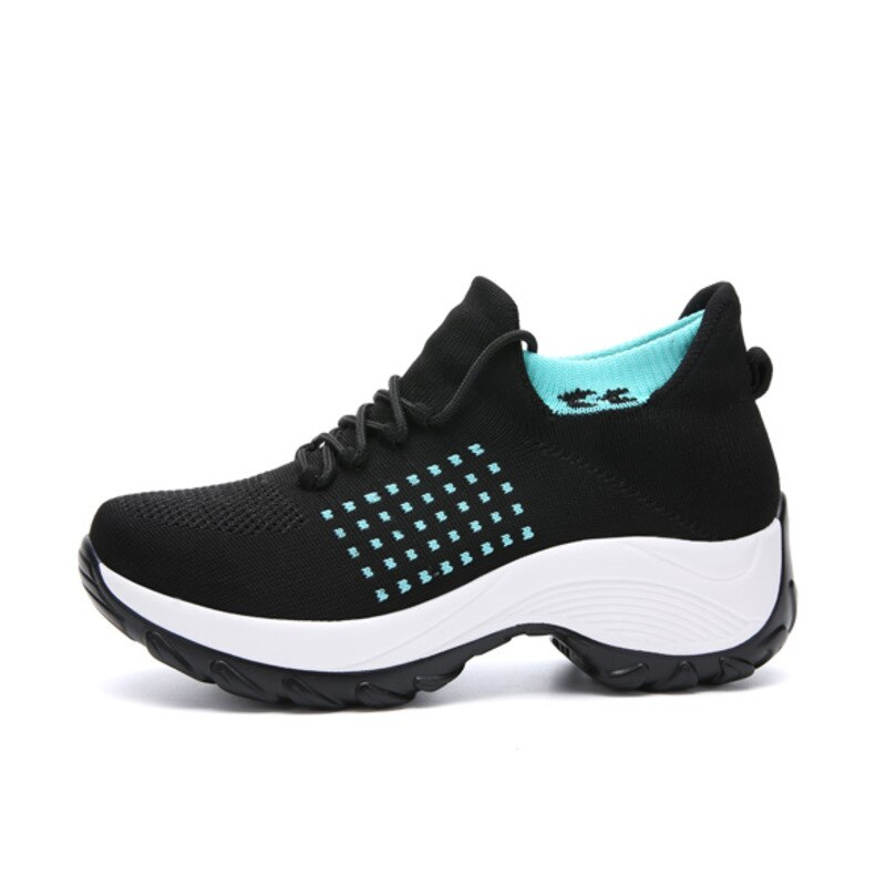 Kvinder sneakers åndbare mesh platform sko 5 cm forstærk snørebånd slidbestandige gymnastiksko skridsikre sokker flade zapatos mujer: Sorte blå sko / 8