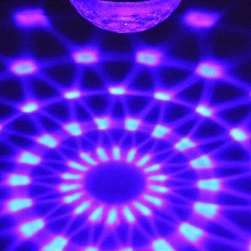 Diskolys roterende kugellamper rgb led scenelys fordisco fest barchristmas hjem ktv xmas bryllup + fjernbetjening
