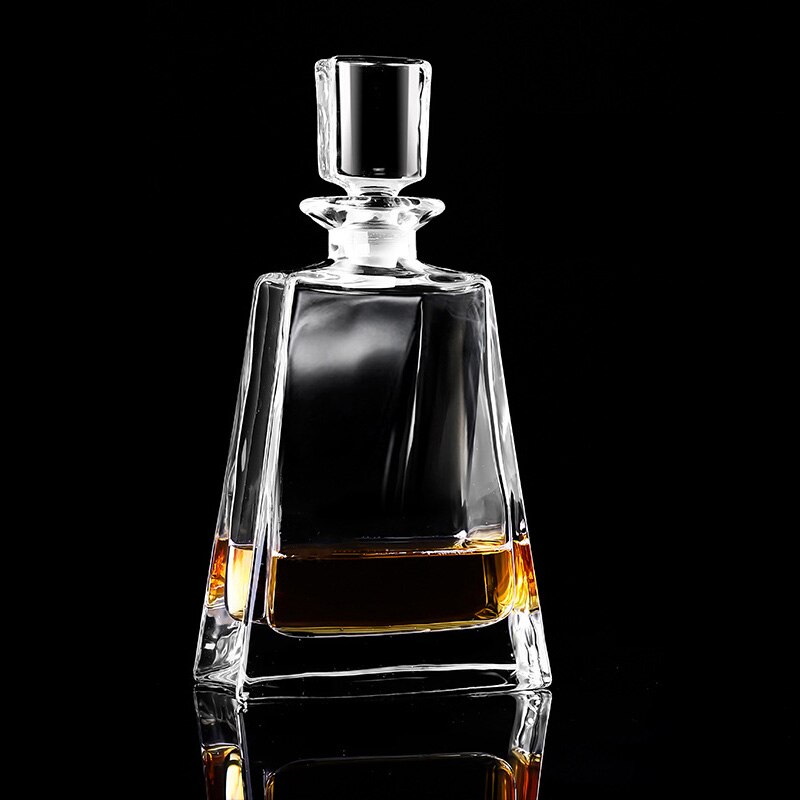 750 ml Trapezoidale elegante per la casa di cristallo senza piombo bottiglia di Whisky decantatore