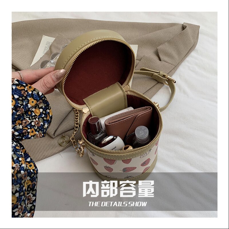 PU Leather Purses and Handbags for Women Luxury Girls Female Shoppers Sweet Strawberry Chain Bucket Wallet