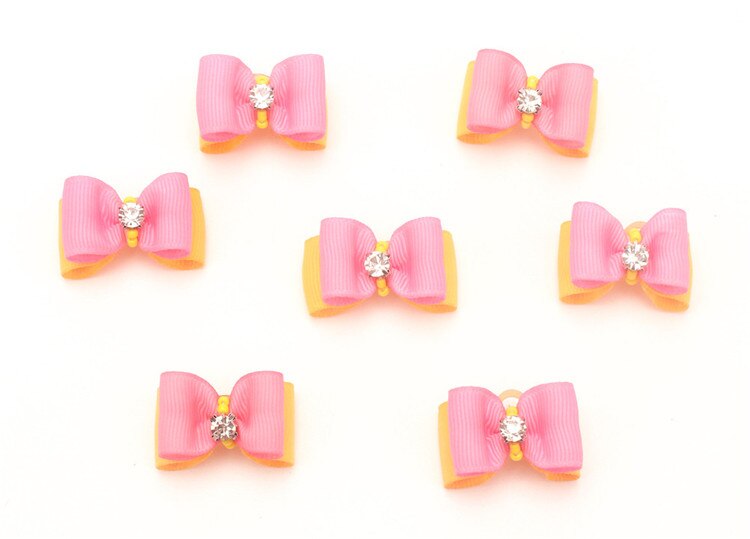 Kleine Hunde Haar BöGen Haustier Welpen Zubehör Yorkshire Für Haustiere Haar Clips Körperpflege Tisch BöGen animaux accessoires chien Stock: 15