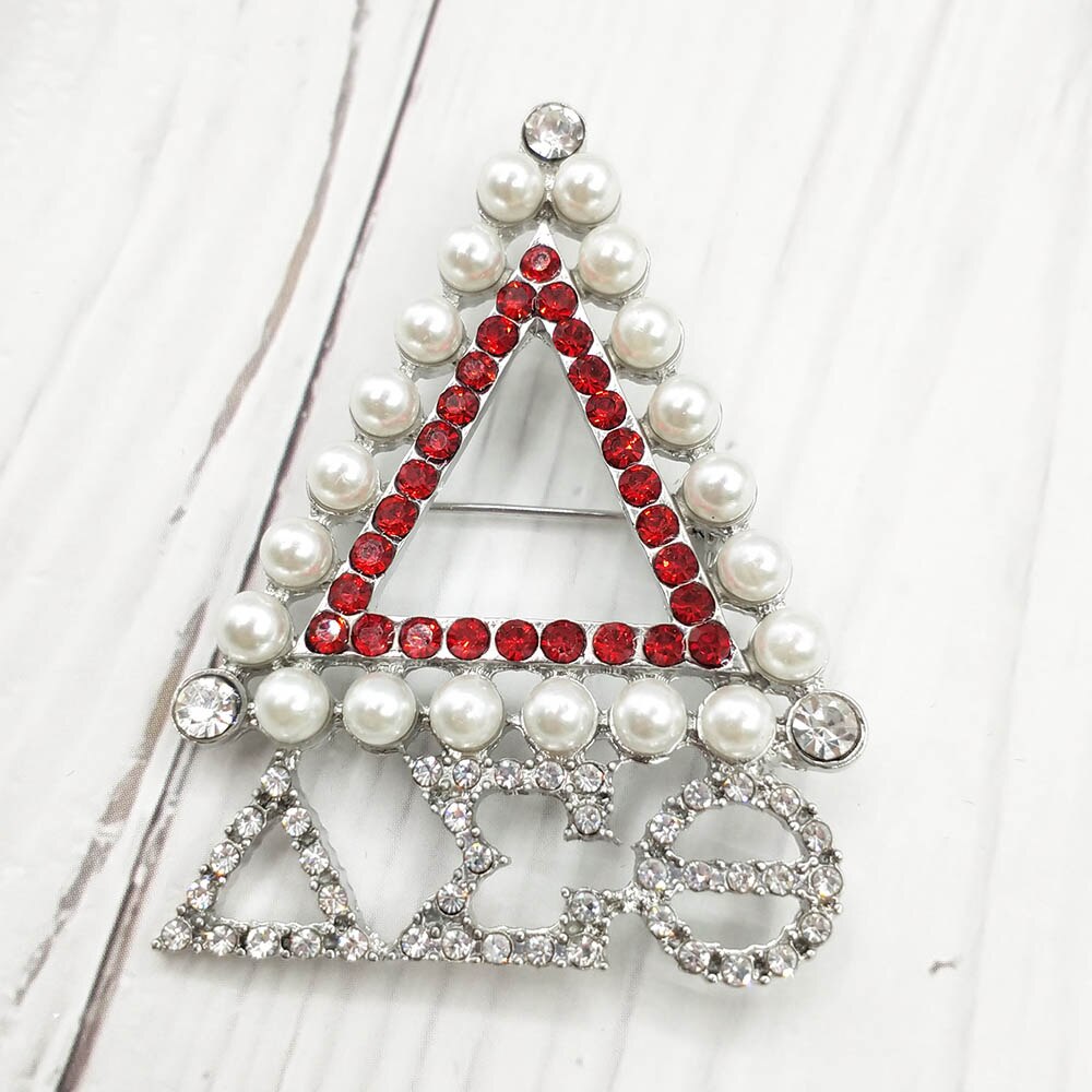 Handgefertigte griechische Schwesternschaft-brosche mit roten strasssteinen, perlen und dreiecksanhänger (dst chrom) für damen: 1pc silber