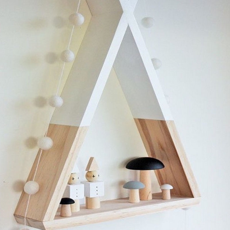 Style nordique en bois Triangle étagère mignon couleurs étagère tenture murale Trigon stockage livre étagère maison enfants bébé chambre bricolage décor
