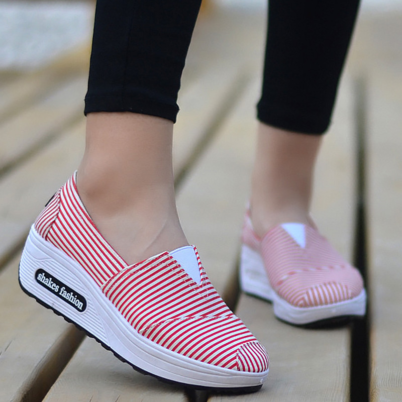Compensées secouant baskets pour filles chaussures de balançoire Slip-On femmes toile chaussures vichy peu profond Alpargatas été