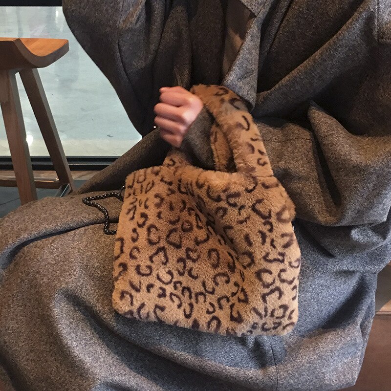 Leopardo impressão de pelúcia bolsa feminina na moda macio bolsa de ombro inverno quente correntes crossbody saco moda fofo menina bolsa de compras