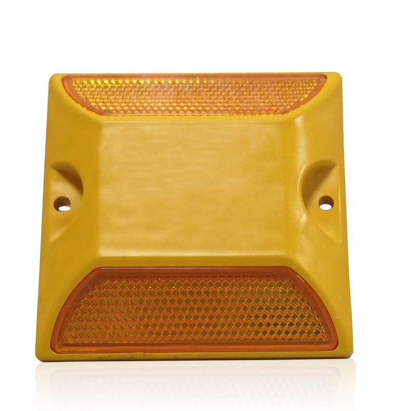 factory price yellow plastic road marker stud