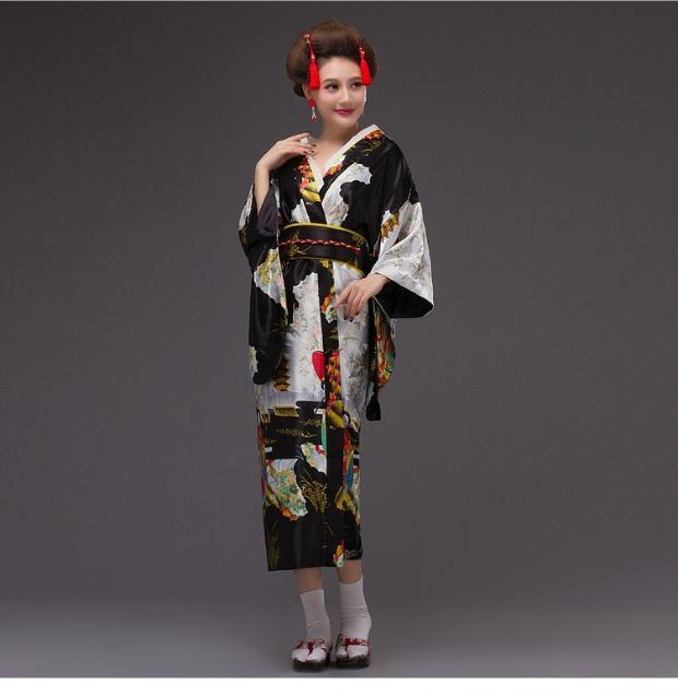 Mujer señora tradición japonesa Yukata traje de kimono japonés Cosplay traje Floral: Black