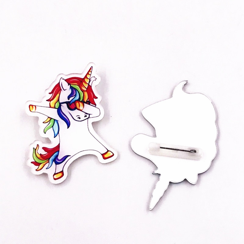 1Pcs Kleurrijke Dier Cartoon Pin Acryl Paard Eenhoorn Badge My Little Poni Icoon Broche Voor Meisjes Beloningen Decoratie Op zak Hoed