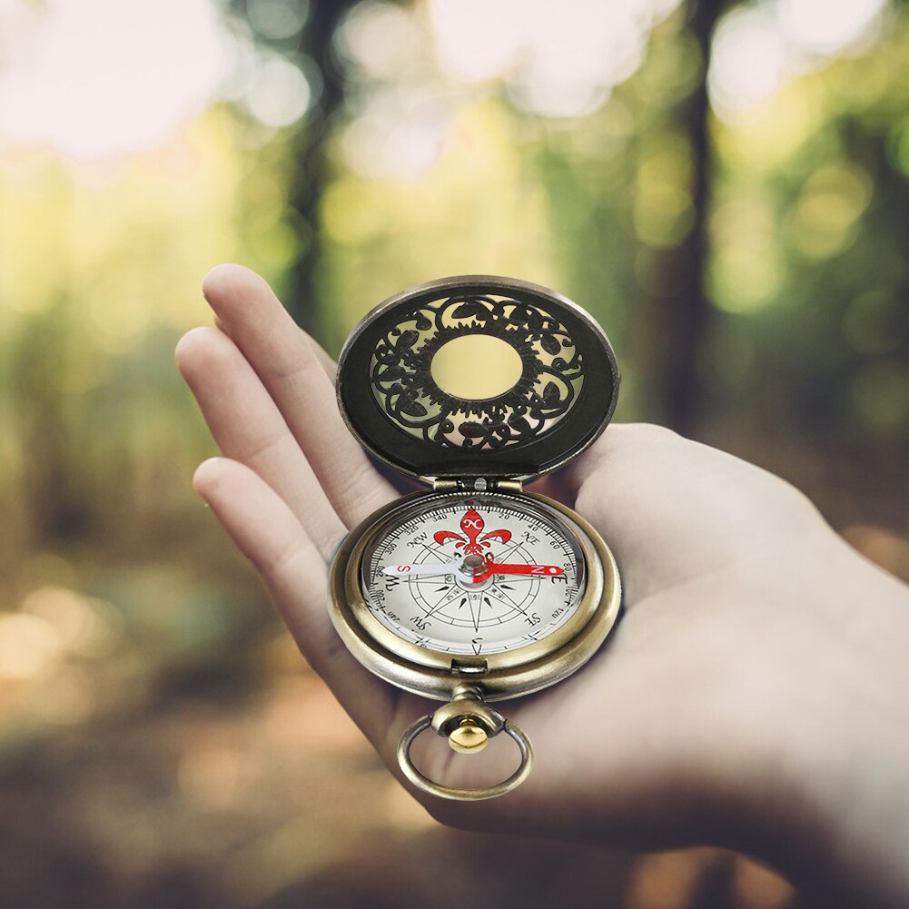 Retro Bronze Pocket Compass Antique Survival Gear for Outdoor Hiking Navigation Retro Pocket Watch Compass Outdoor Tool
