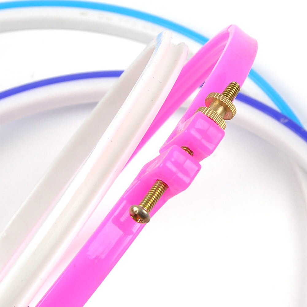 Plastic Handy Cross Stitch Machine Embroidery Hoop Ring Bamboo Frame Embroidery Hoop Round Needlecraft Sewing Tools Random Color