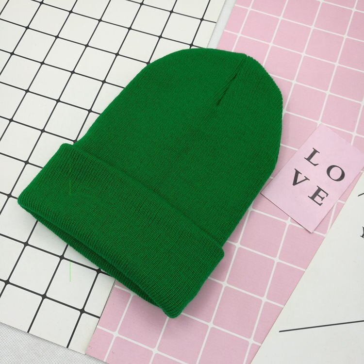 Grønne hatte til mænd / kvinder beanies strikket solid sød hat efterår kvindelige beanie caps varmere motorhjelm damer afslappet cap: Grønt græsgrønt