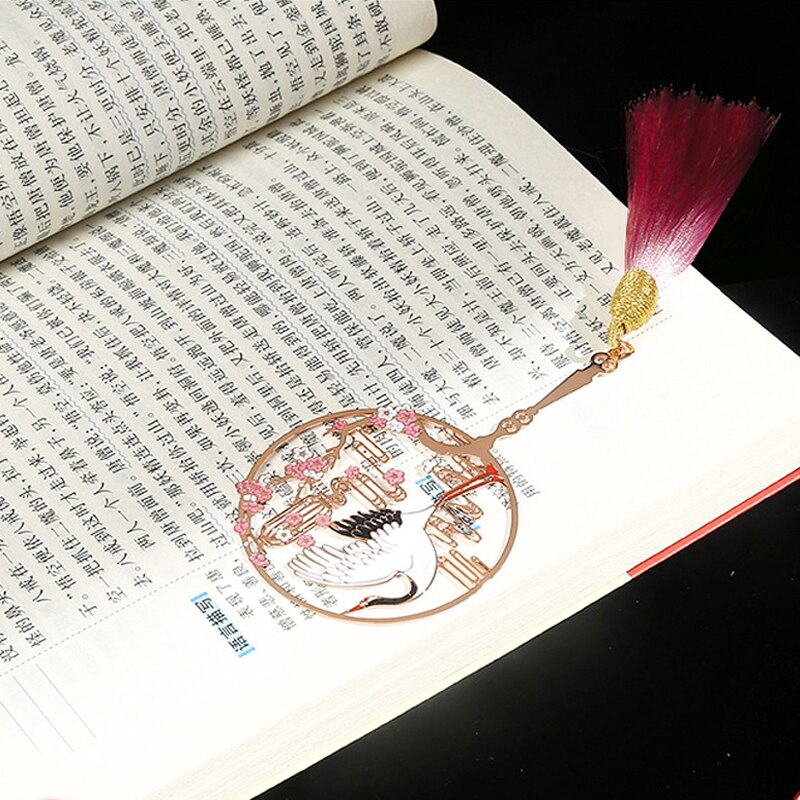 EZONE 1pc metal zakładka żuraw Sztuka zakładka wykwintne pomponem wisiorek dzień nauczyciela dzień matki prezent szkolne materiały biurowe