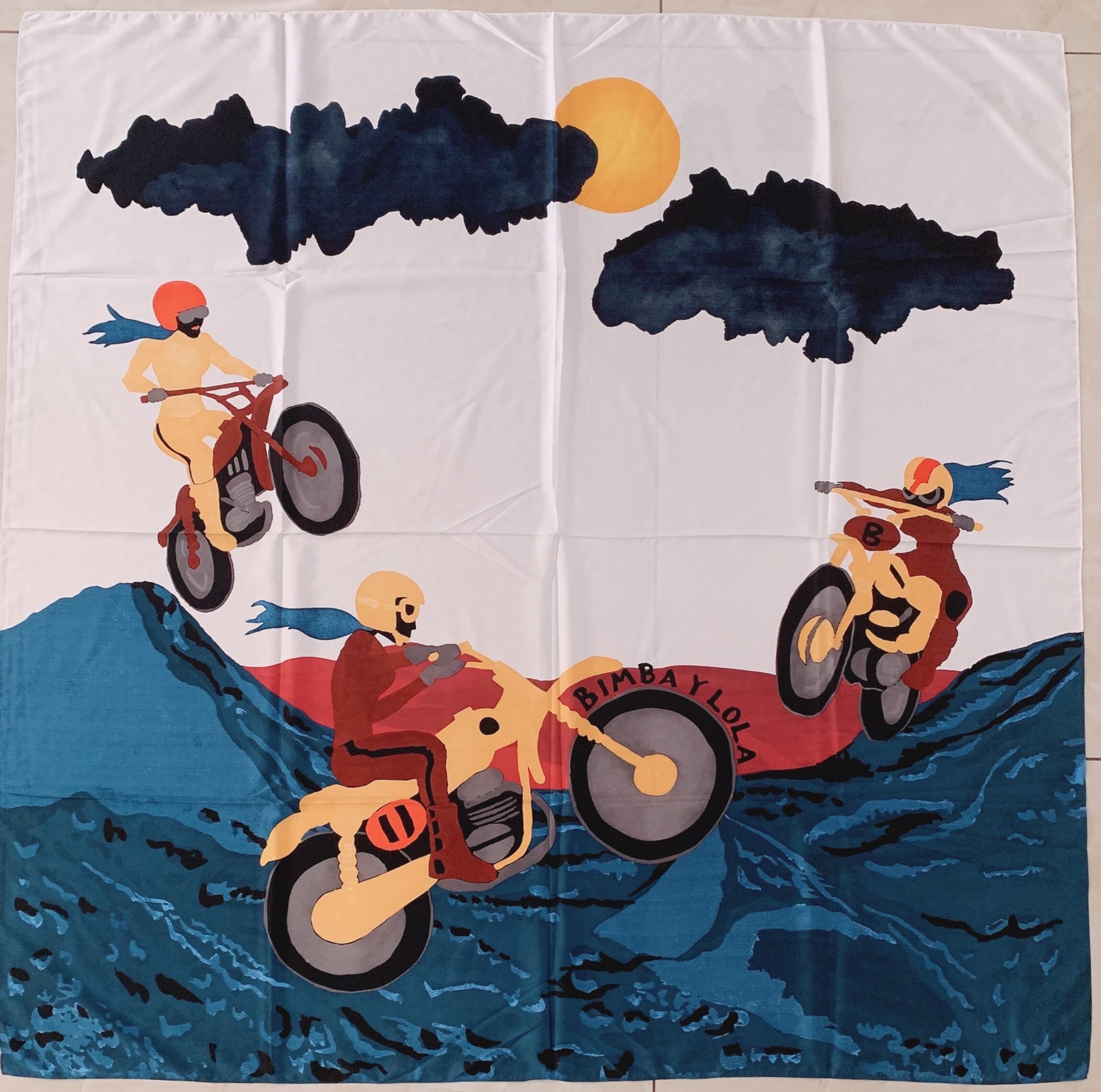 Pañuelo estampado de gran tamaño, estilo español