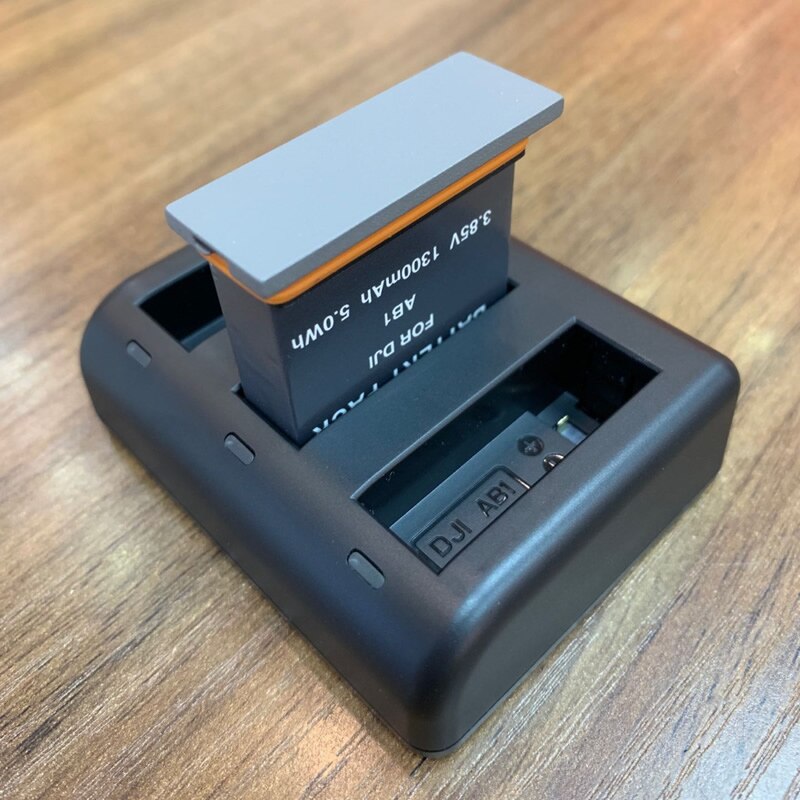 Caricabatterie USB AB1 a 3 porte per accessori per Action cam DJI Osmo