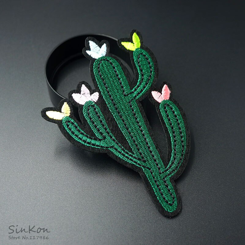 Cactus Size:7.0X10.4 Cm Ijzer Op Patch Geborduurde Applique Naaien Kleding Stickers Kledingstuk Kleding Accessoires Badges