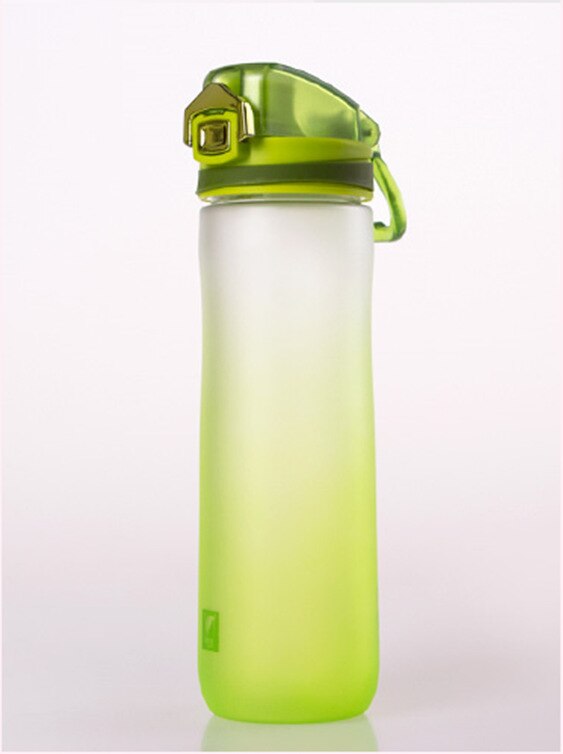 Shaker sportsflaske bpa gratis cykling udendørs rejse campingflaske vandflasker lækagesikker shaker skrubber bærbar pladsflaske: Grøn