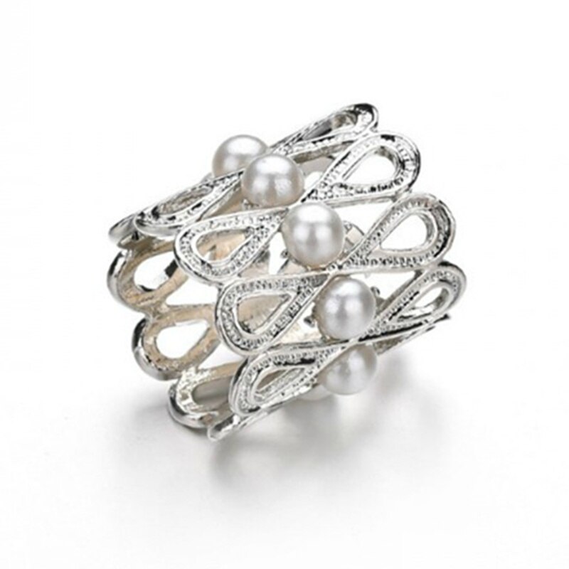 Koreanische Jahrgang-schalschnalle mit hohlem gänseblümchenmuster, schlauchschalschnalle, seidenschalclips, broschen für damen, schmuck, bekleidungsaccessoire: Silber