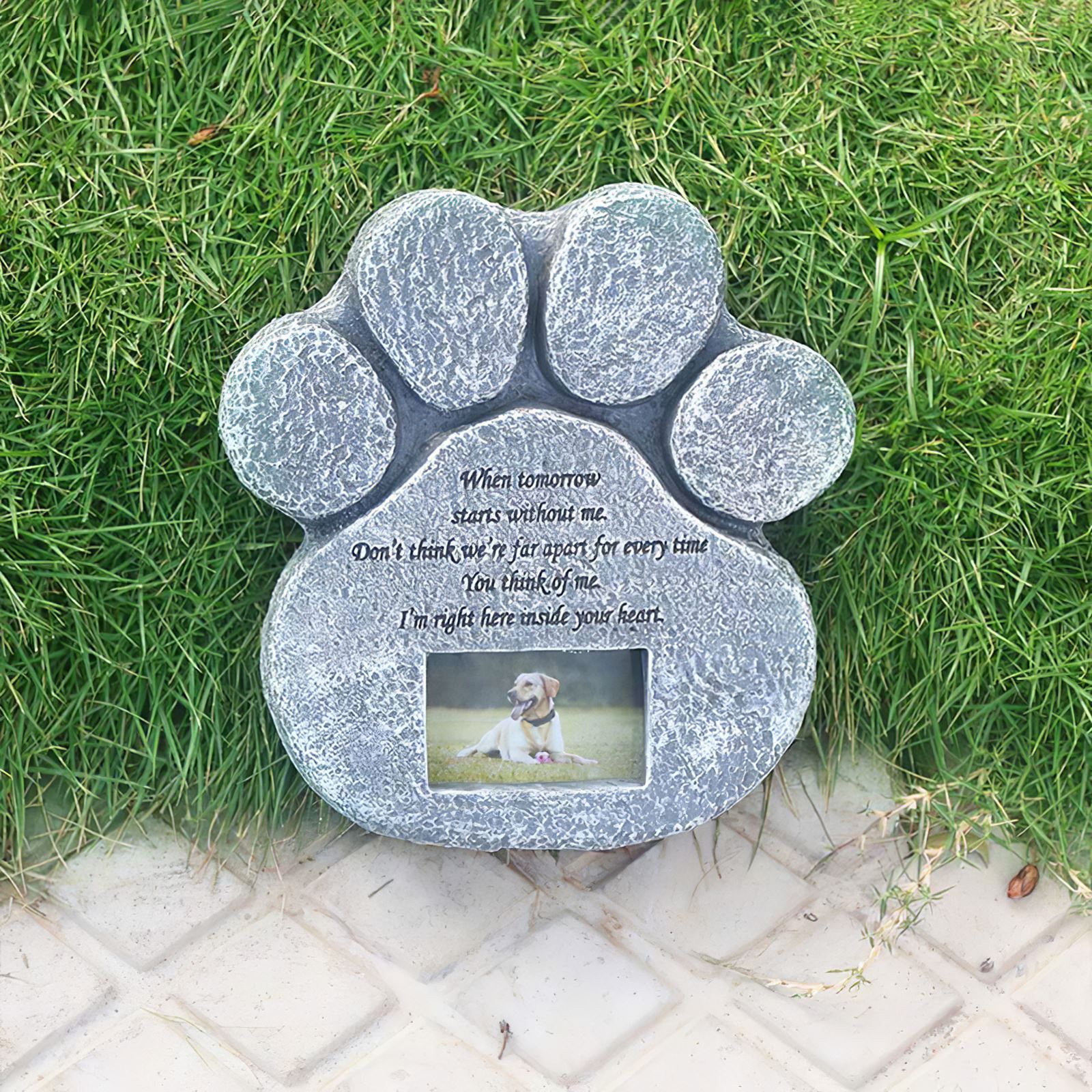 Pet Memorials Stone Dog Paw Shaped Tombstone Pet Remembrance Mark Realistic Outdoor Pet Grave Stone Memorial Stone Pet tombstone