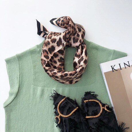 Foulard en soie femme 100% soie imprimé léopard foulard en soie Chic écharpe