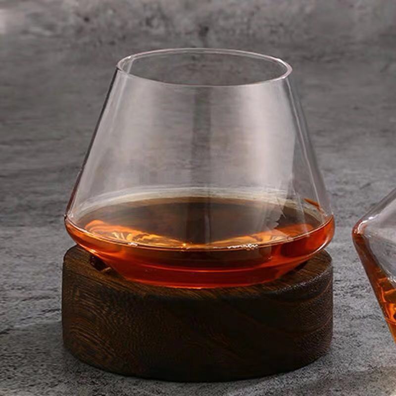 Copa de cristal, copa de vino, copa de cristal, vasos para cóctel, taza, café, boda, bar, artículos para beber, brandy, vino tinto, ocio.: Taza y base redondas