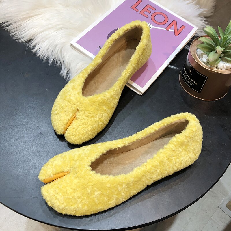 Kudde vrouw schoenen split teen tabi ninja flats korte casual draver effen harige loafers koreaanse femme schoenen winter schoenen: Geel / 5