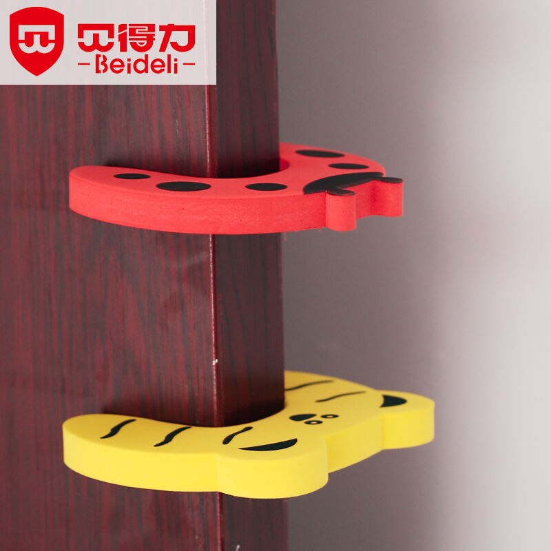 Cartoon Dier Veiligheid Deur Kaart Baby Deur Stoppen Voorkomt Baby Van Openen En Sluiten De Deur Voorkomen De Clip Hand baby Veiligheid