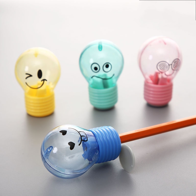 Sacapuntas con forma de bombilla para niños, sacapuntas de plástico con forma de búho, ratón, para , papelería, suministros escolares, 1 uds.: Bulb